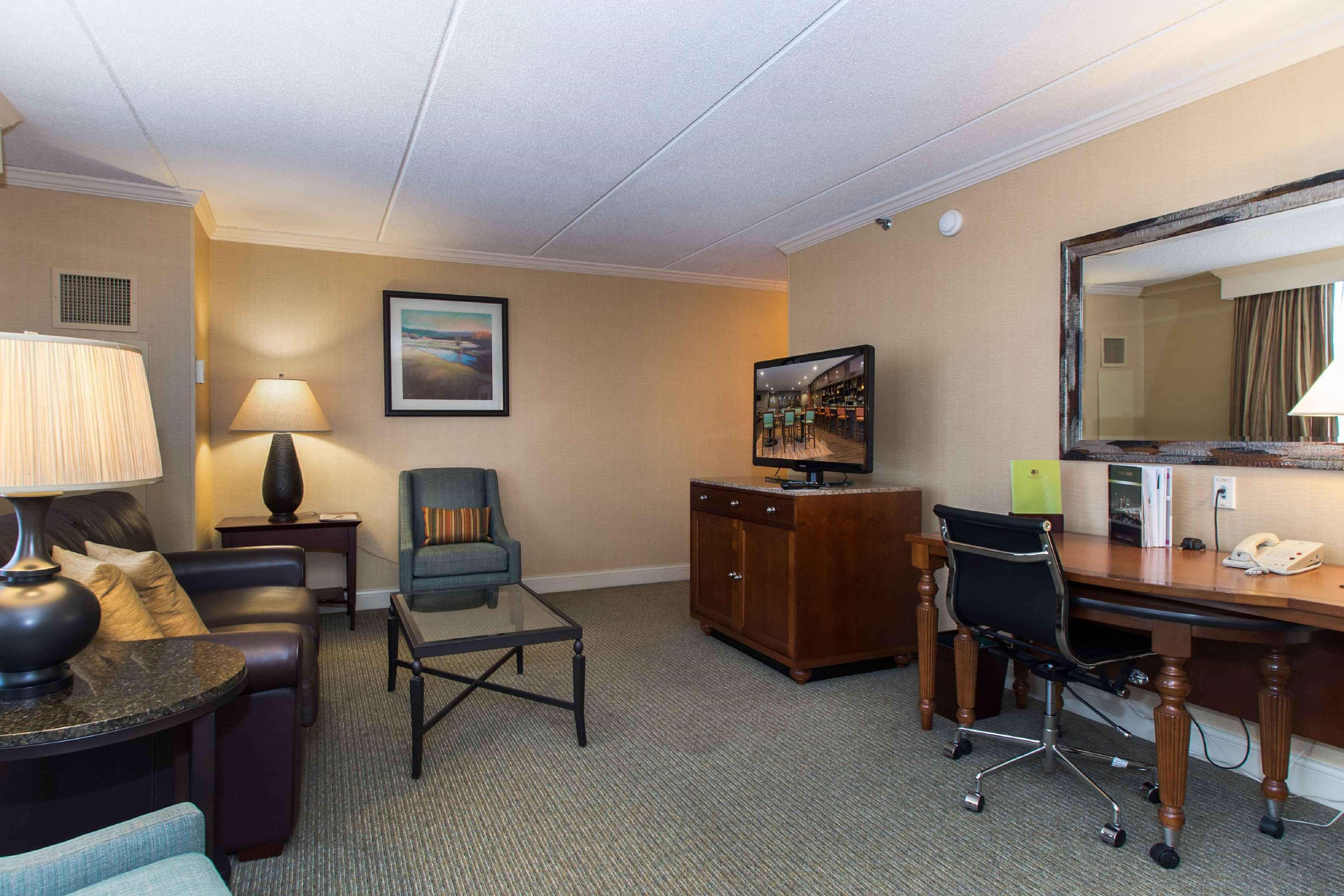 Doubletree By Hilton Cleveland East Beachwood Dış mekan fotoğraf