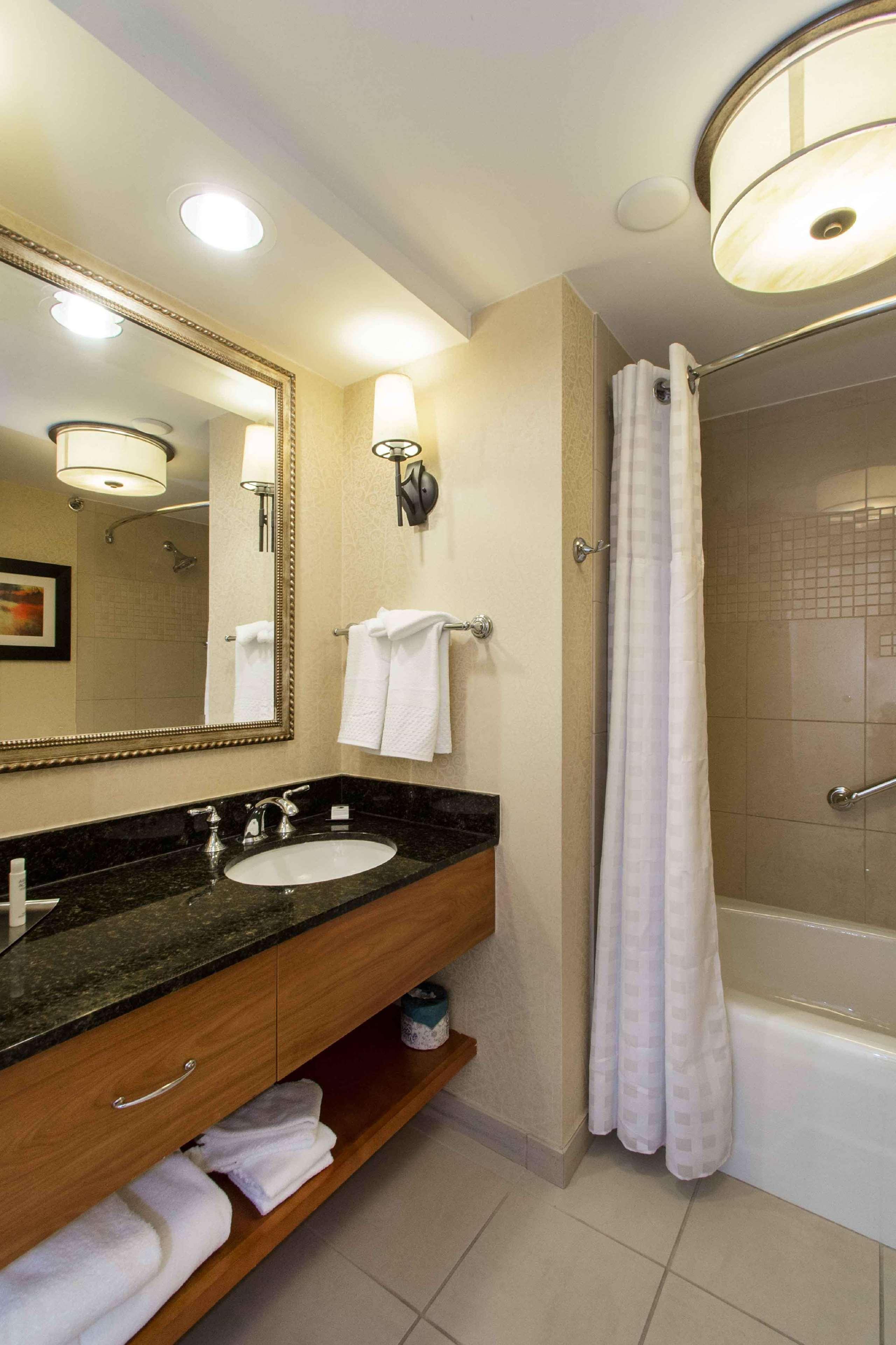 Doubletree By Hilton Cleveland East Beachwood Dış mekan fotoğraf